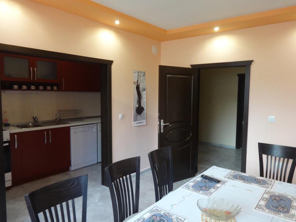 Guest House Karaulanov Elhovo  Dış mekan fotoğraf
